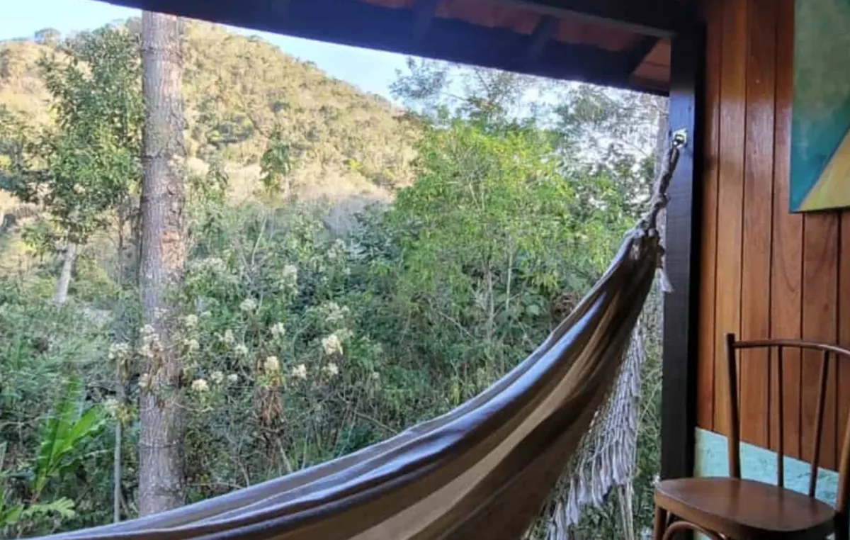 Cabana Luxo com banheira de hidro e janela para a mata — foto 8